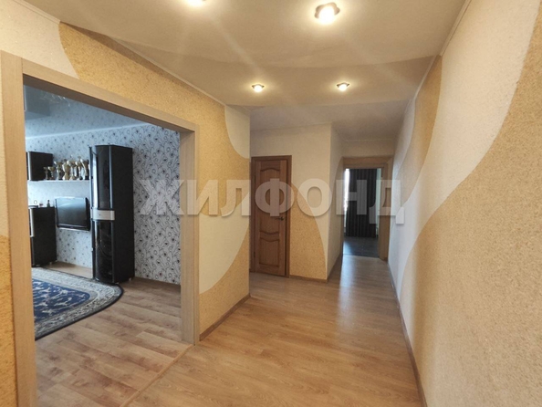 
  Продается 2-комн. квартира, 68.4 м², Сибирская ул, д. 117
. Фото 7.