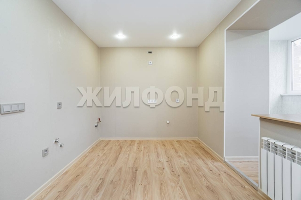 
  Продается 2-комн. квартира, 35.1 м², Богдана Хмельницкого ул, д. 8
. Фото 2.