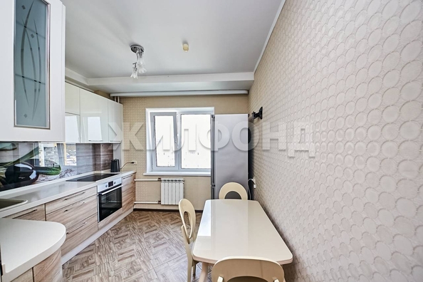 
  Продается 2-комн. квартира, 52.2 м², Архитектора Василия Болдырева ул, д. 2
. Фото 2.