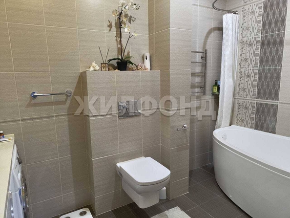 
  Продается 3-комн. квартира, 95 м², 5 Армии ул, д. 11
. Фото 14.