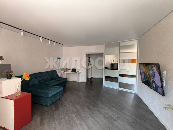 
  Продается 3-комн. квартира, 87.1 м², Октябрьская ул, д. 26
. Фото 3.