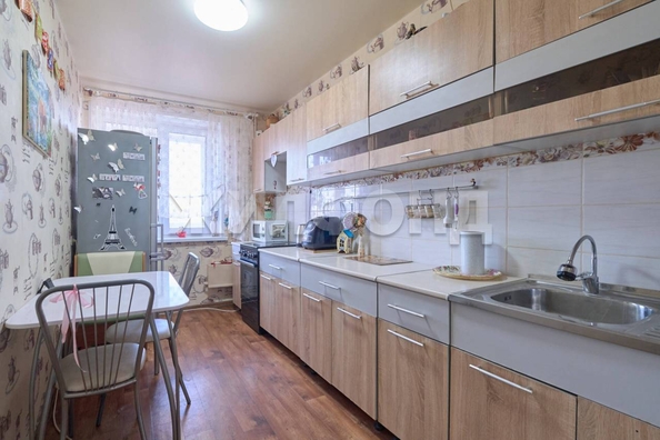 
  Продается 3-комн. квартира, 67.3 м², Обручева ул, д. 14
. Фото 9.