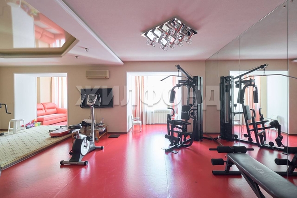 
  Продается 3-комн. квартира, 290 м², Гоголя ул, д. 30/1
. Фото 31.