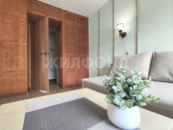 
  Продается 3-комн. квартира, 50.9 м², Красный пер, д. 4
. Фото 5.