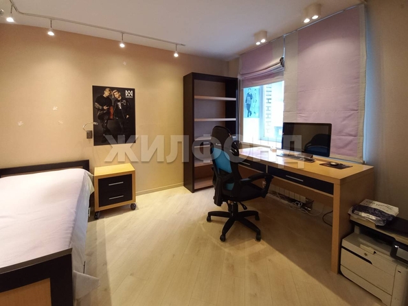 
  Продается 3-комн. квартира, 124 м², Кузнецова ул, д. 15
. Фото 20.