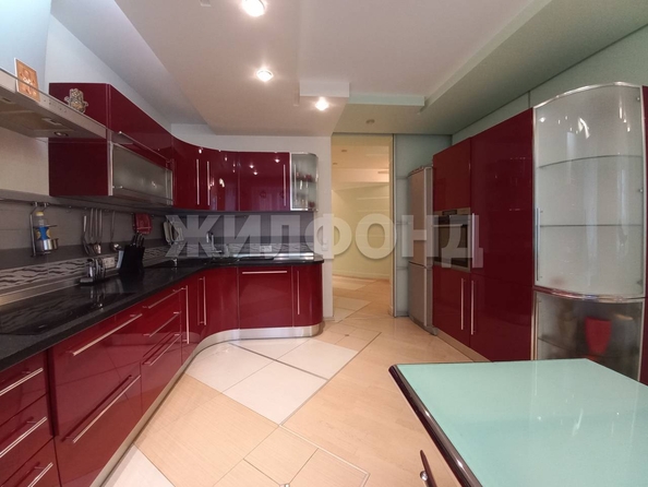 
  Продается 3-комн. квартира, 124 м², Кузнецова ул, д. 15
. Фото 26.