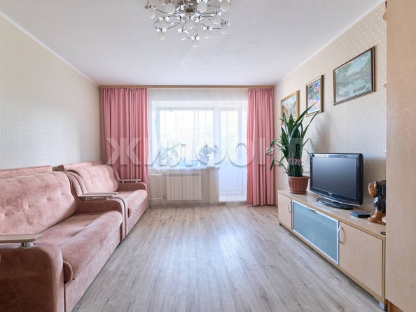 
  Продается 3-комн. квартира, 60.6 м², Суворова ул, д. 13
. Фото 1.