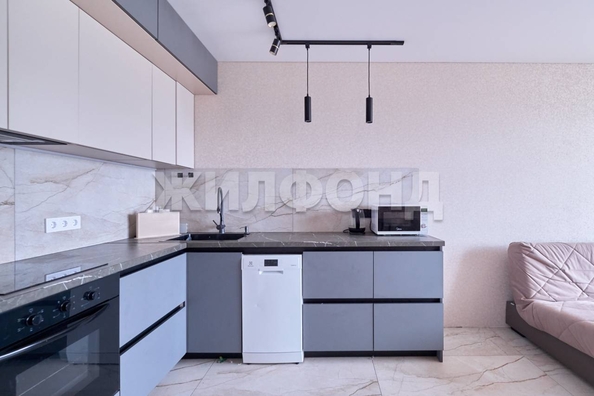 
  Продается 4-комн. квартира, 85 м², ЖК Южные Ворота, Титова дом 12
. Фото 4.