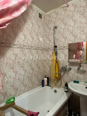 
  Продается 4-комн. квартира, 60.8 м², Карла Ильмера ул, д. 7/1
. Фото 7.