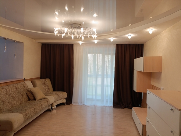 
  Продается 3-комн. квартира 61 м². Фото 1.