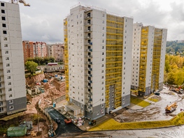 Продается 2-комнатная квартира КУРЧАТОВА, дом 10, стр 2, 61.1 м², 4570000 рублей
