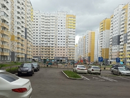Продается 3-комнатная квартира ЖК Нанжуль-Солнечный, дом 8, 64.7 м², 7440000 рублей
