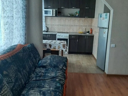 Снять трехкомнатную квартиру 40 лет Октября ул, 56  м&sup2;, 1500 рублей