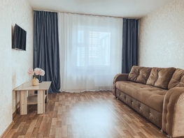 Снять двухкомнатную квартиру Светлогорский пер, 63  м&sup2;, 3800 рублей