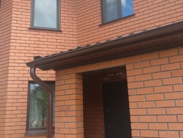 Коттедж, 220 м², участок 6 сот.