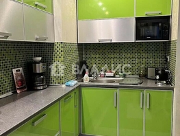Продается 3-комнатная квартира Ударная ул, 64 м², 6999000 рублей