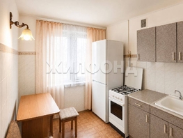 Продается 3-комнатная квартира Антона Петрова ул, 48  м&sup2;, 7000000 рублей