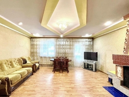 Продается Дом 8 Марта ул, 238  м², участок 15 сот., 8400000 рублей