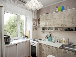 Продается 2-комнатная квартира Инициативная ул, 45.8 м², 3600000 рублей