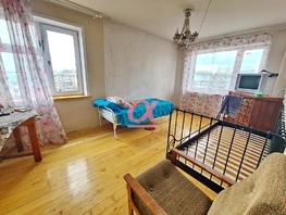 Продается 3-комнатная квартира Строителей б-р, 68  м&sup2;, 6800000 рублей