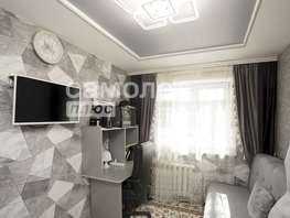 Продается 3-комнатная квартира Строителей б-р, 61.4  м&sup2;, 6200000 рублей