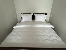 Снять двухкомнатную квартиру Институтская ул, 45  м&sup2;, 2600 рублей