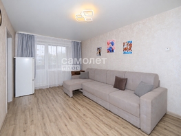 Продается 4-комнатная квартира Строителей б-р, 60.6  м&sup2;, 6000000 рублей