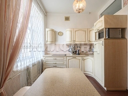 Продается 3-комнатная квартира Красный пр-кт, 71.8 м², 14000000 рублей