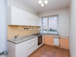 Продается 4-комнатная квартира Дуси Ковальчук ул, 74.2  м², 7800000 рублей