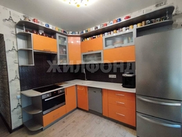 Продается 2-комнатная квартира Связистов ул, 61.2 м², 6600000 рублей
