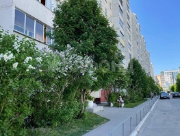 Продается 2-комнатная квартира В. Высоцкого ул, 42.9  м&sup2;, 5500000 рублей