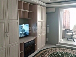 Продается 3-комнатная квартира Омская ул, 100  м², 50000 рублей