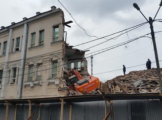В центре Иркутска сносят дореволюционную усадьбу купца Перевалова